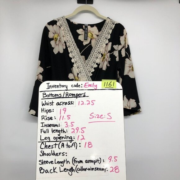 Lord & Taylor Design Lab Black & White Floral Lace trim Romper size S - Picture 15 of 16